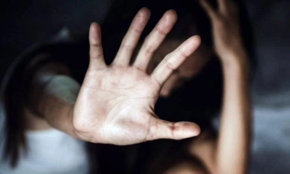 Το μαρτύριο της 16χρονης στον Κολωνό: Έτσι την αποπλάνησε ο 44χρονος και τη βίασε τουλάχιστον 10 φορές